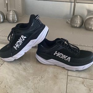 HOKA one one